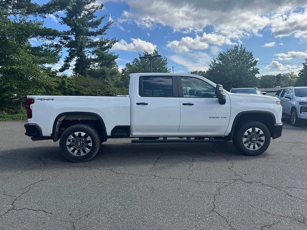 Certified 2022 Chevrolet Silverado 2500 Custom w/ Custom Convenience Package AWD/4WD image 7