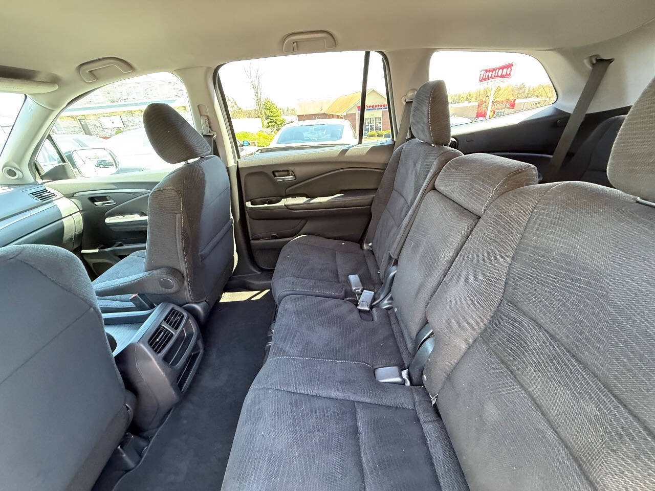 Used 2018 Honda Pilot LX image 11
