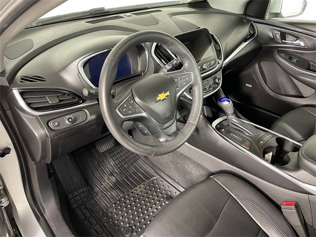 Certified 2017 Chevrolet Volt Premier w/ Driver Confidence Package image 3