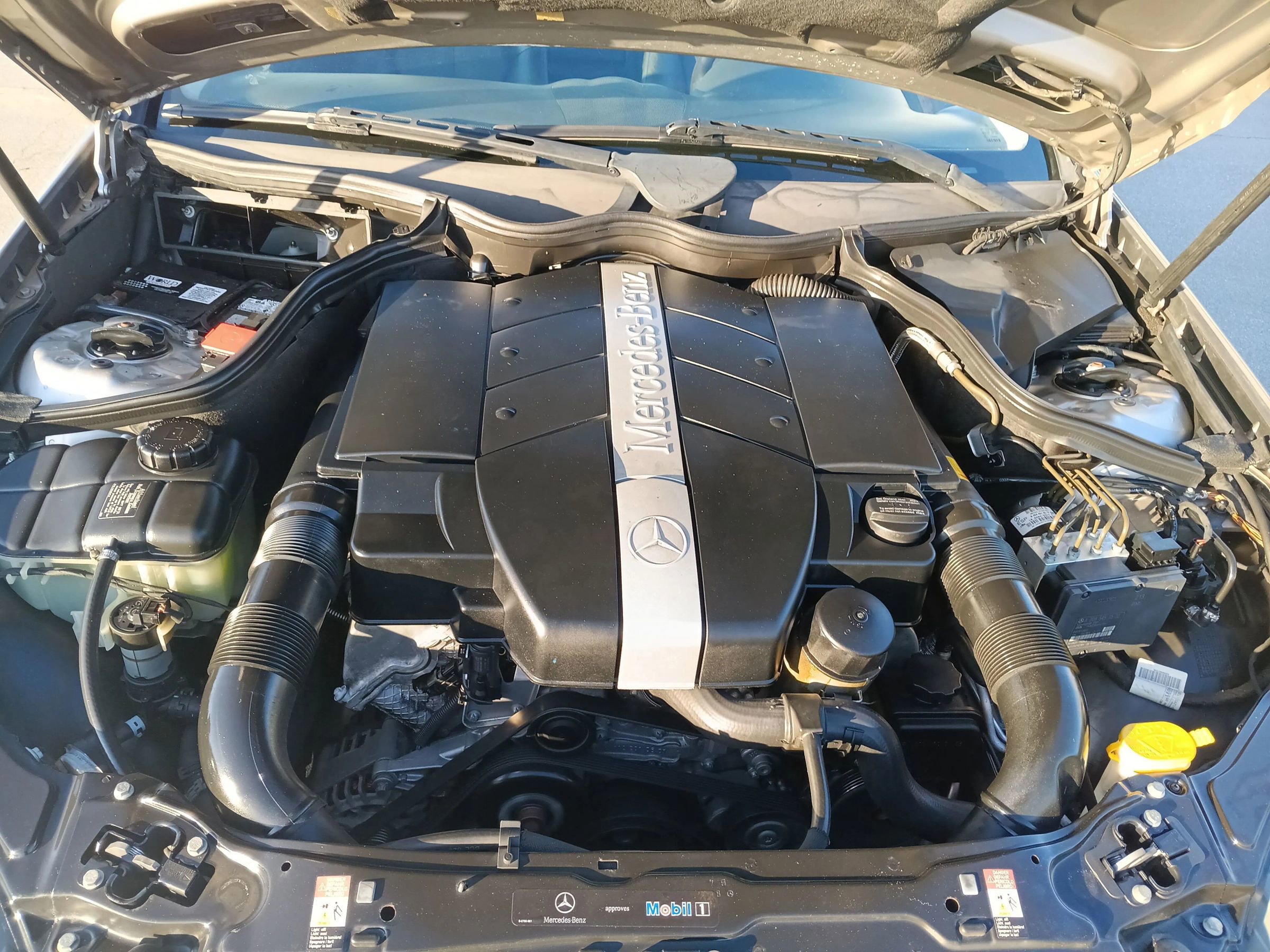 Used 2003 Mercedes-Benz CLK 320 Coupe image 27