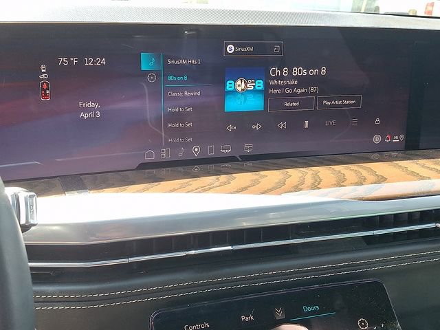 Certified 2025 Cadillac Escalade ESV Premium Luxury Platinum w/ LPO, Floor Liner Package image 13