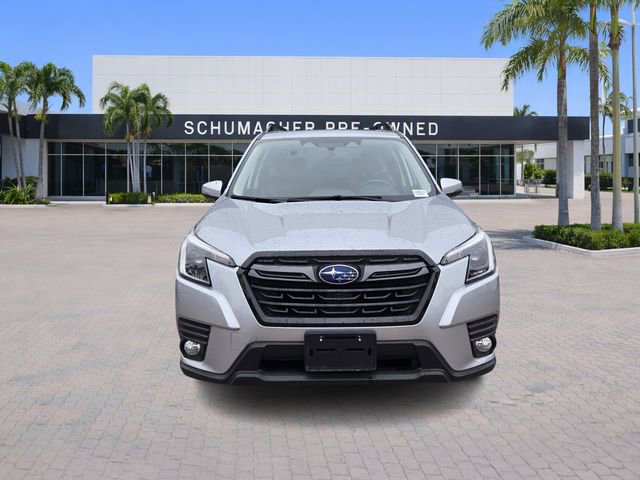 Used 2023 Subaru Forester Limited AWD/4WD image 2
