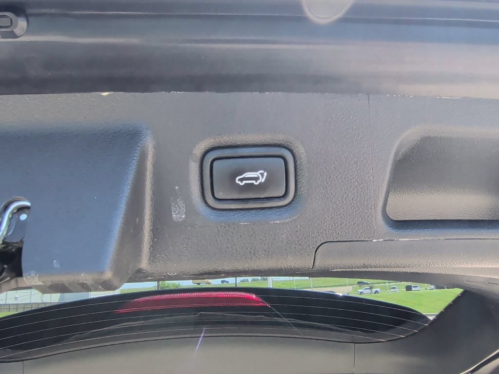 Used 2023 Hyundai Santa Fe SEL w/ Cargo Package FWD image 38