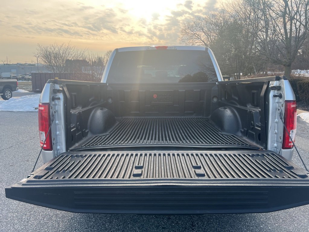 Used 2017 Ford F150 XLT image 5