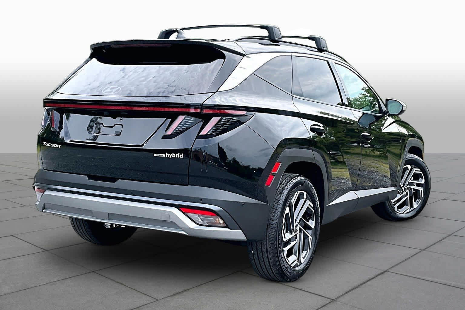 Used 2026 Hyundai Tucson Limited AWD/4WD image 13