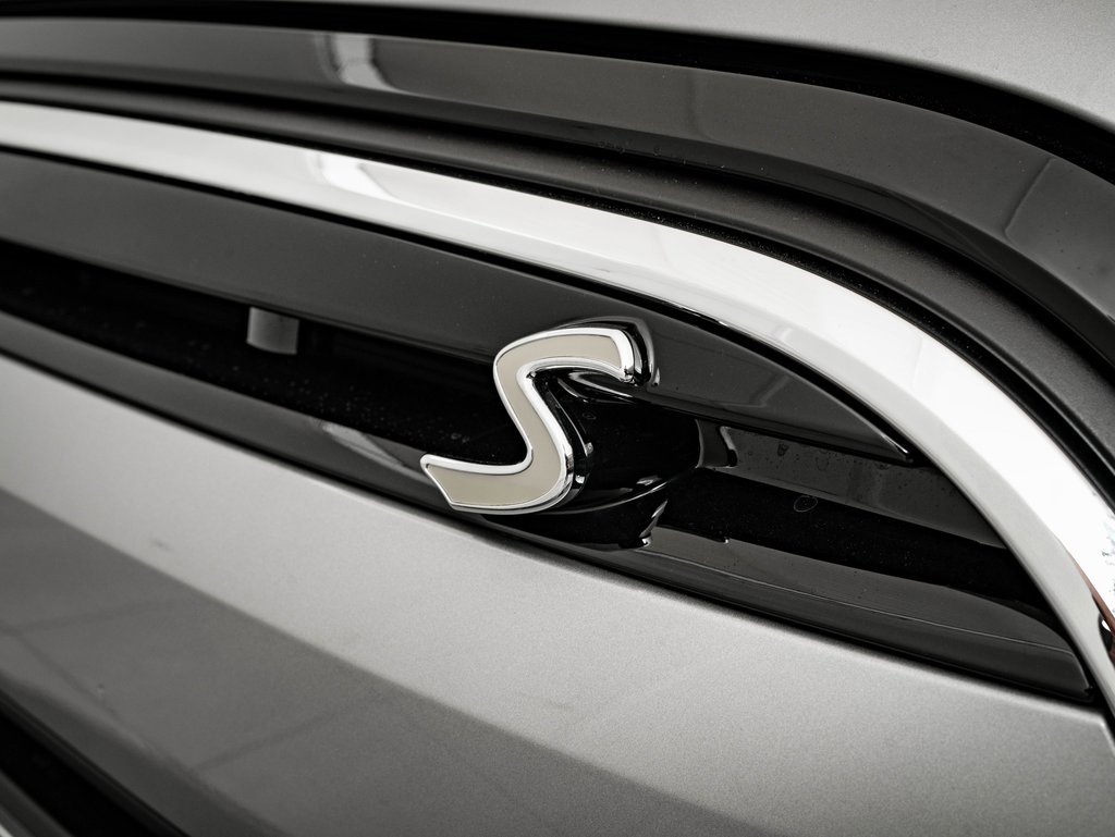 Used 2024 MINI Cooper SE image 16