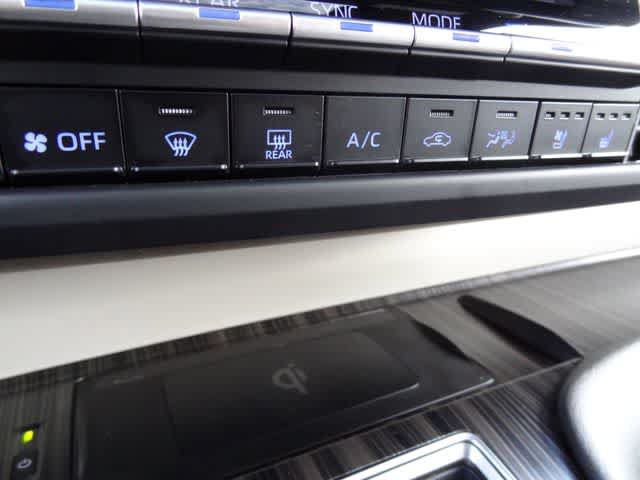 Certified 2023 Toyota Sienna Platinum AWD/4WD image 49