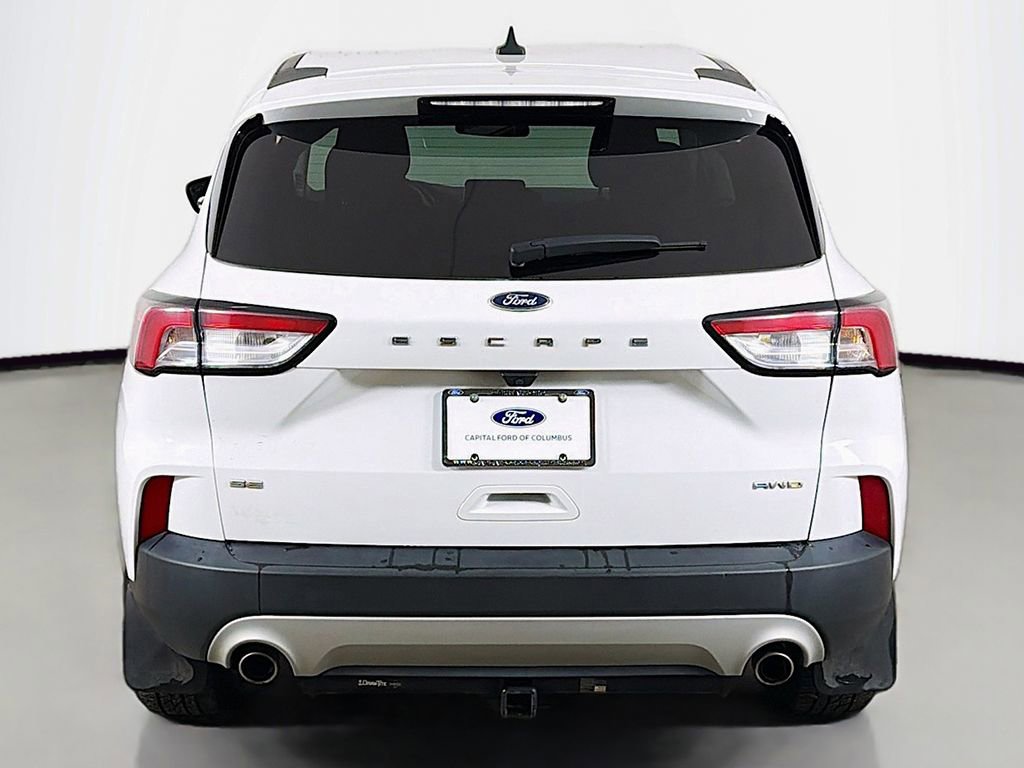 Used 2022 Ford Escape SE image 12