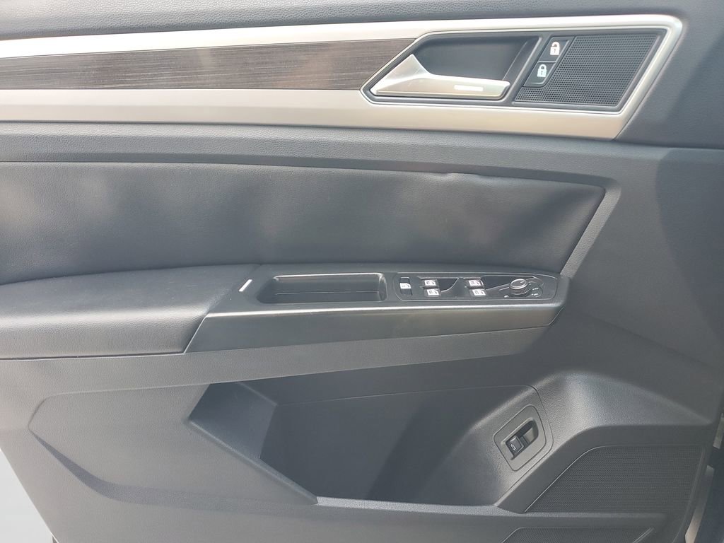 Used 2019 Volkswagen Atlas SE FWD image 18