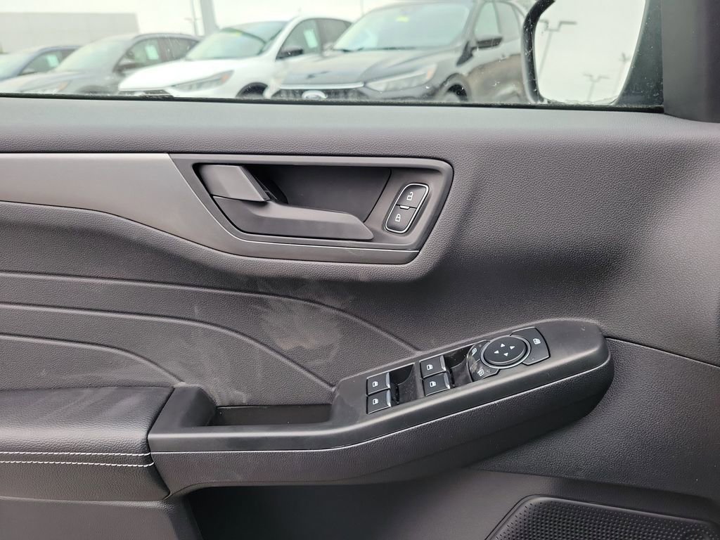 New 2026 Ford Escape Active w/ Cold Weather Package image 18