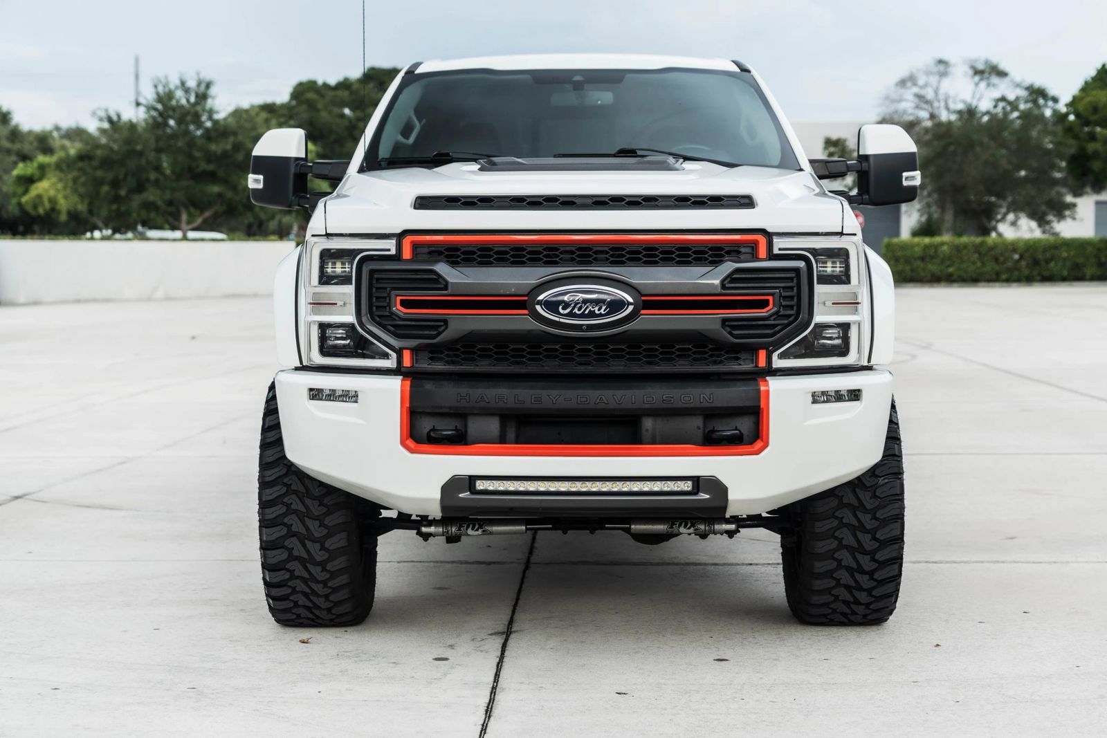 Used 2020 Ford F250 Lariat w/ Lariat Ultimate Package AWD/4WD image 3