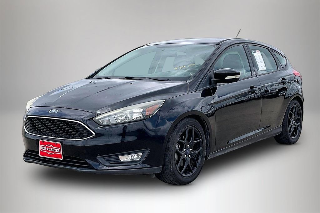 Used 2016 Ford Focus SE w/ Equipment Group 201A FWD image 2