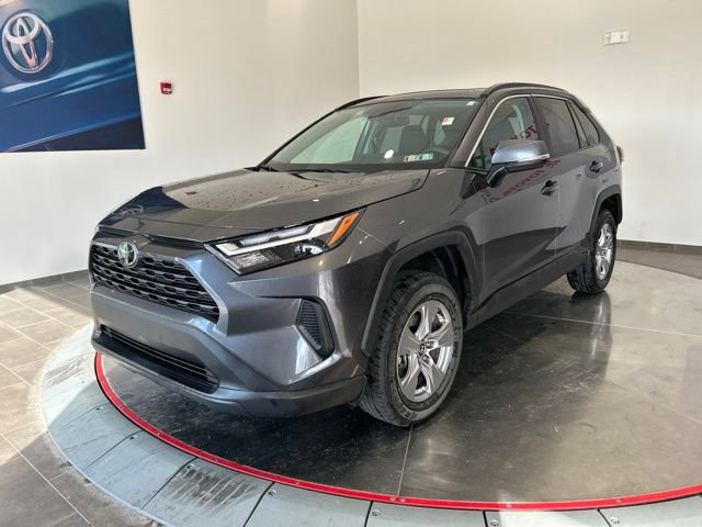Used 2025 Toyota RAV4 XLE w/ Convenience Package AWD/4WD image 3