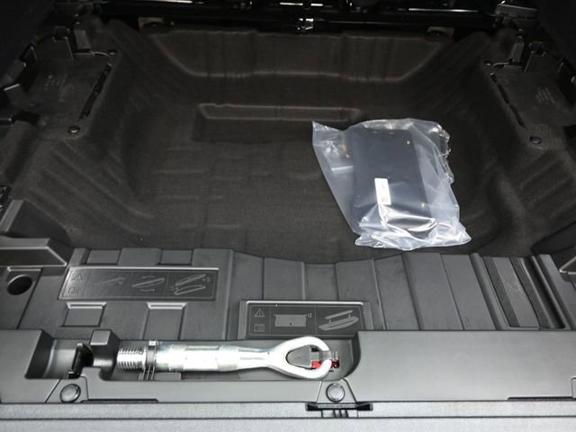 New 2026 BMW X5 xDrive40i w/ M Sport Package image 16