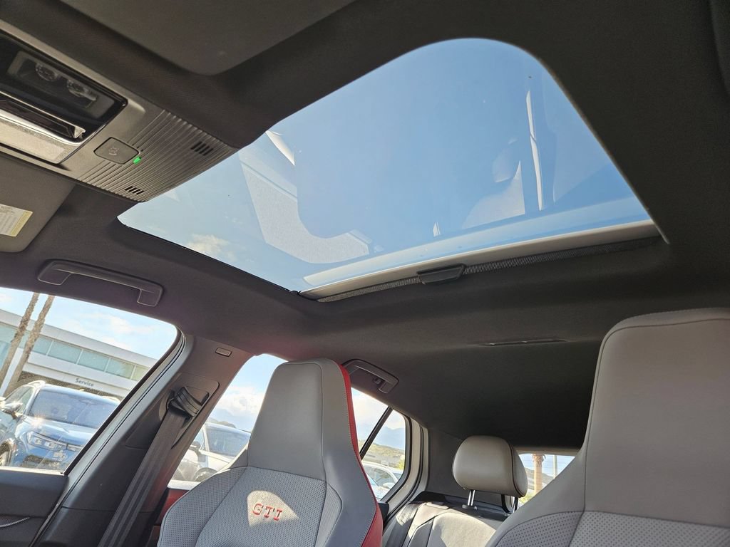 New 2025 Volkswagen GTI SE FWD image 15