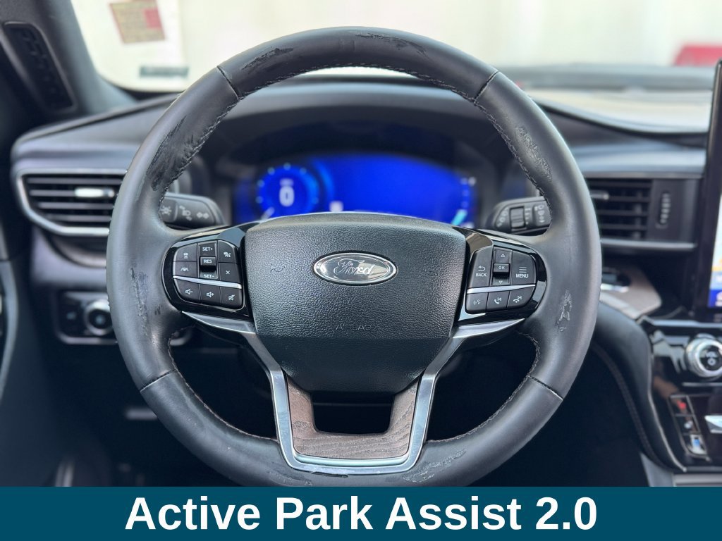 Used 2023 Ford Explorer Platinum w/ Technology Package AWD/4WD image 15