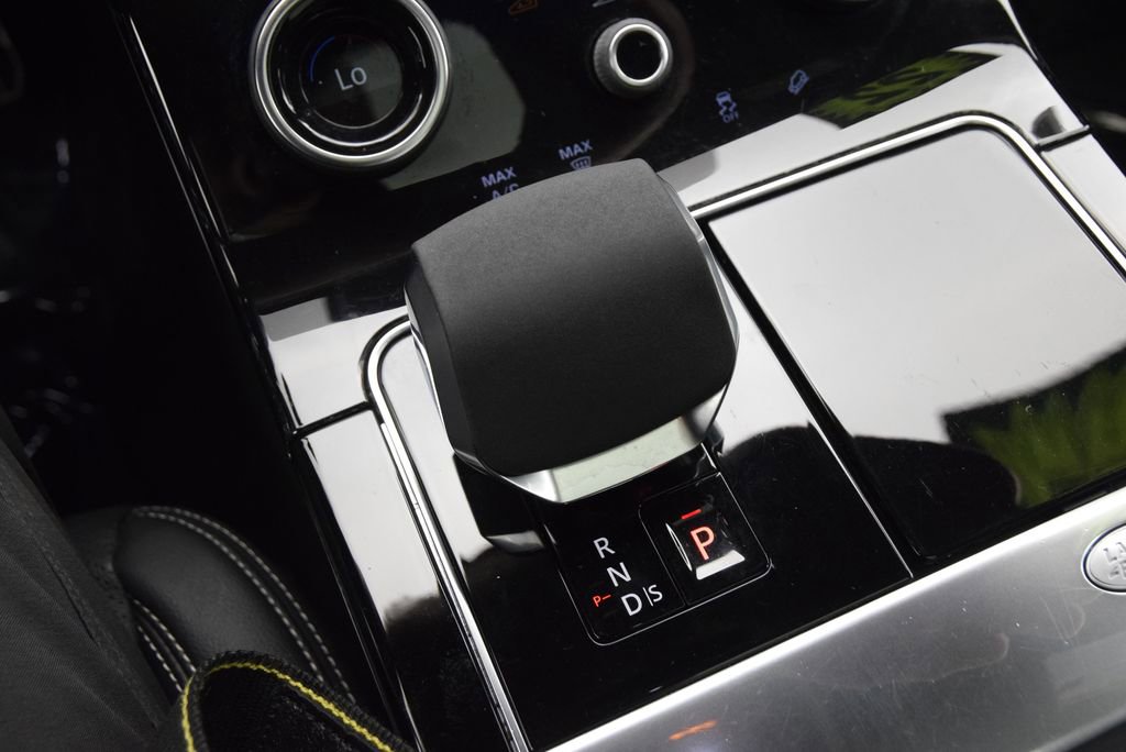 Used 2022 Land Rover Range Rover Velar R-Dynamic S AWD/4WD image 31