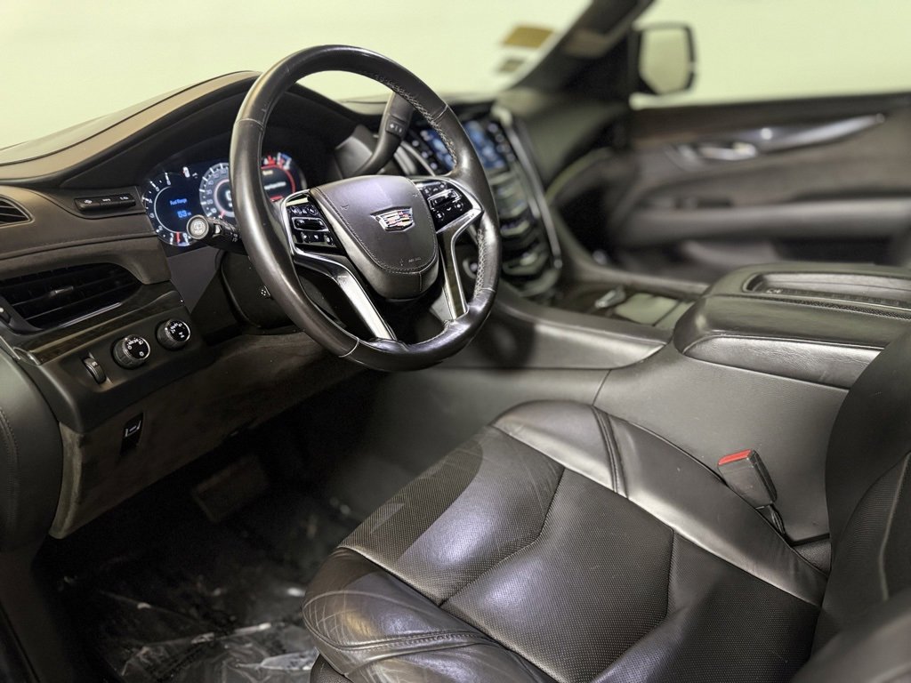 Used 2019 Cadillac Escalade ESV Platinum image 15