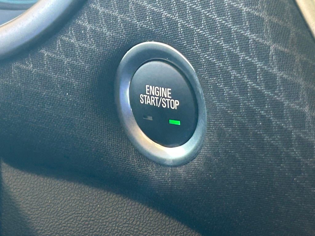 Used 2025 Chevrolet Malibu LT image 42