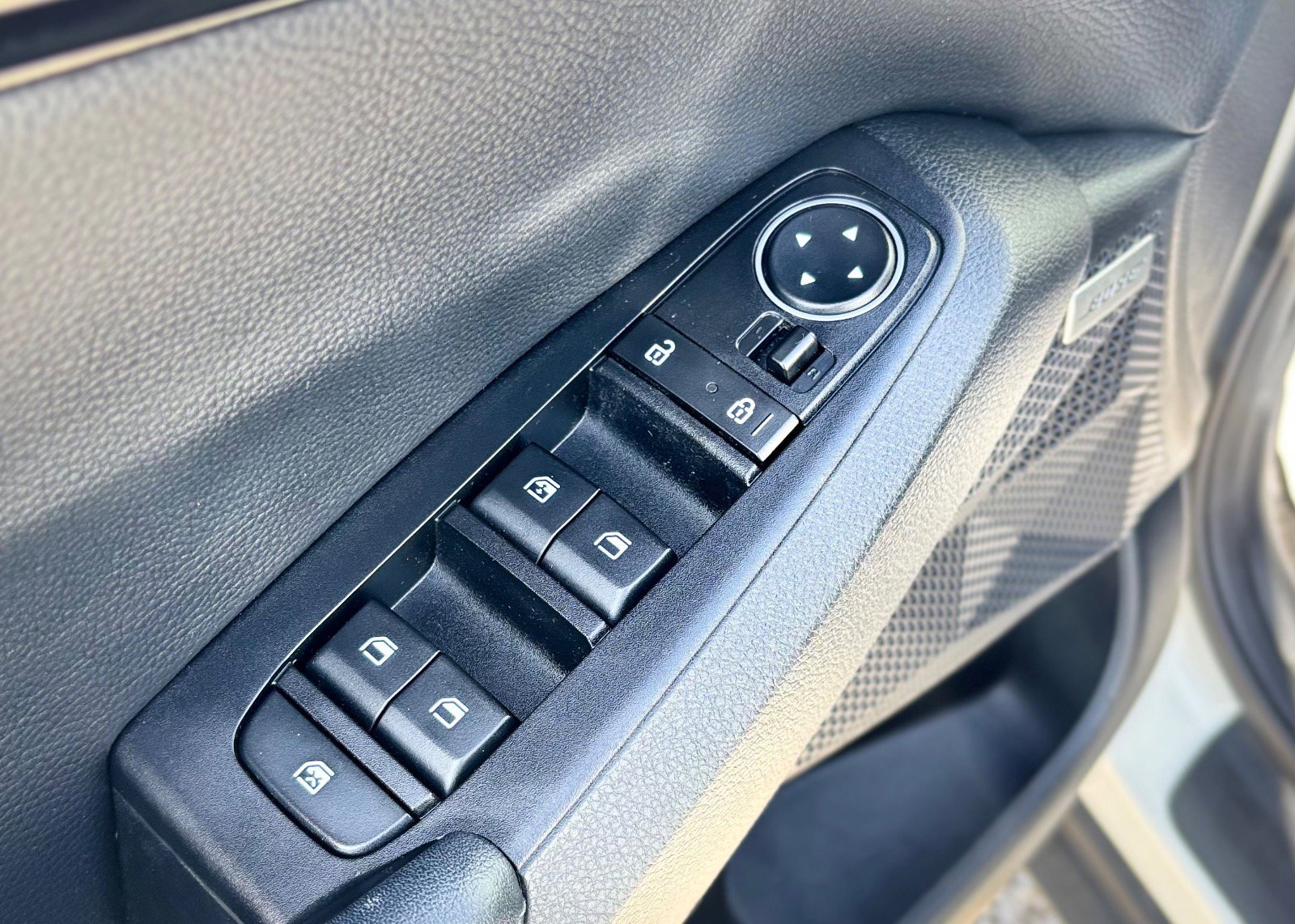 Used 2021 Kia Seltos SX image 25