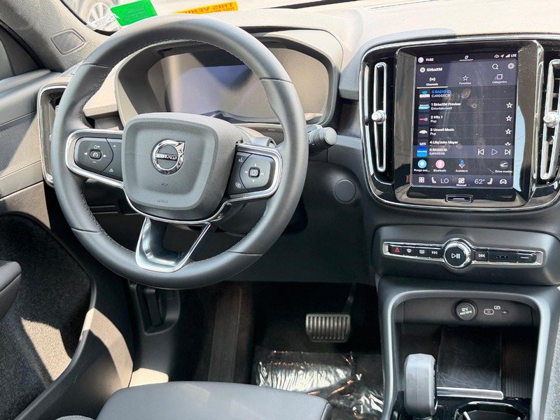 Certified 2023 Volvo C40 Recharge Core w/ Protection Package Premier AWD/4WD image 13