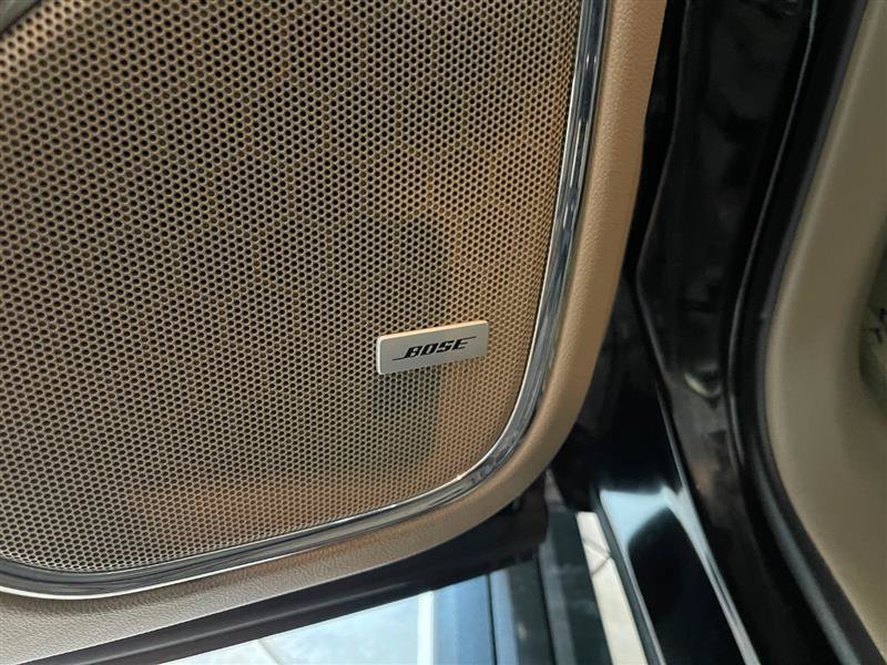 Used 2015 Chevrolet Suburban LTZ AWD/4WD image 34