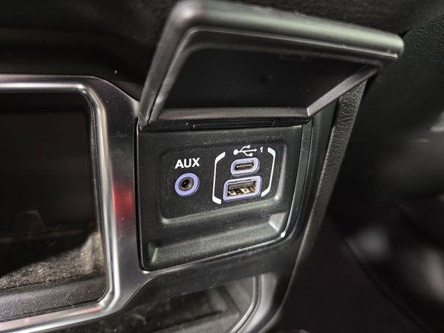 Used 2024 Jeep Wrangler Sport image 26