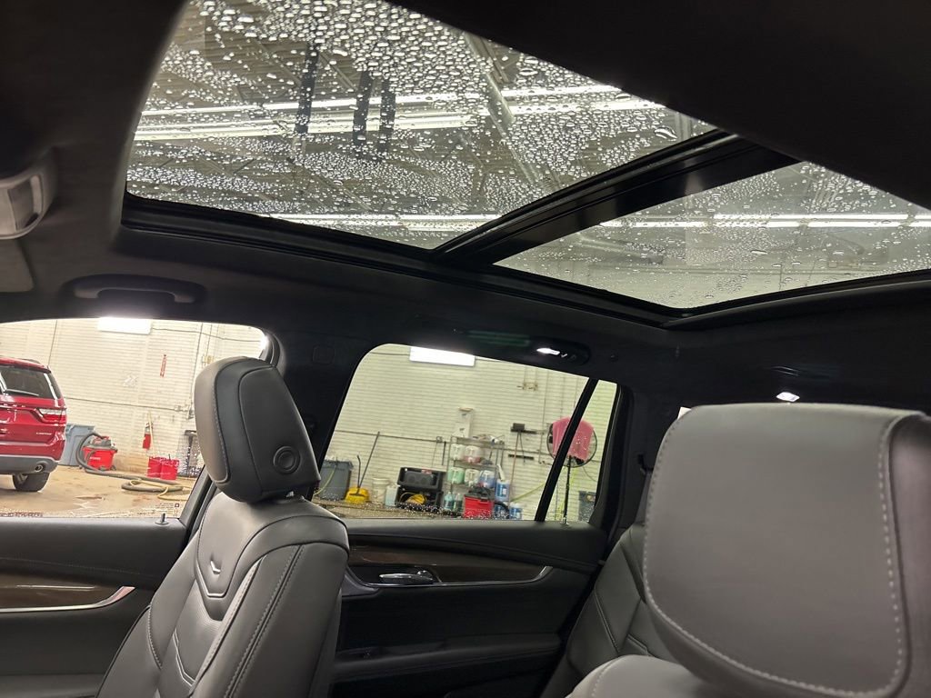 Used 2023 Cadillac XT6 Sport w/ Platinum Package AWD/4WD image 25