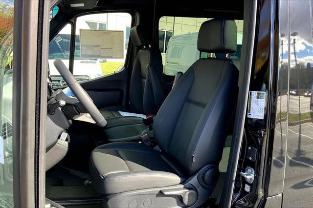 New 2025 Mercedes-Benz Sprinter 2500 image 28