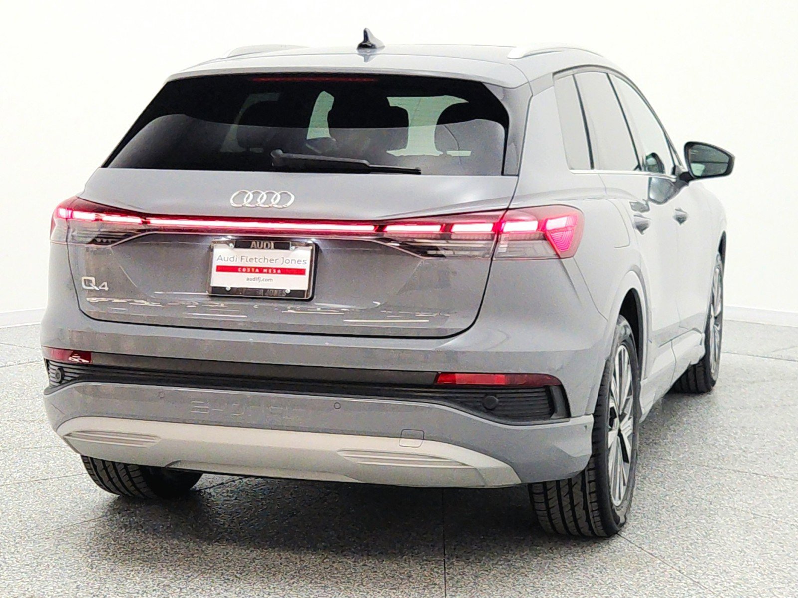 Used 2023 Audi Q4 e-tron Premium Plus w/ Premium Plus RWD image 6