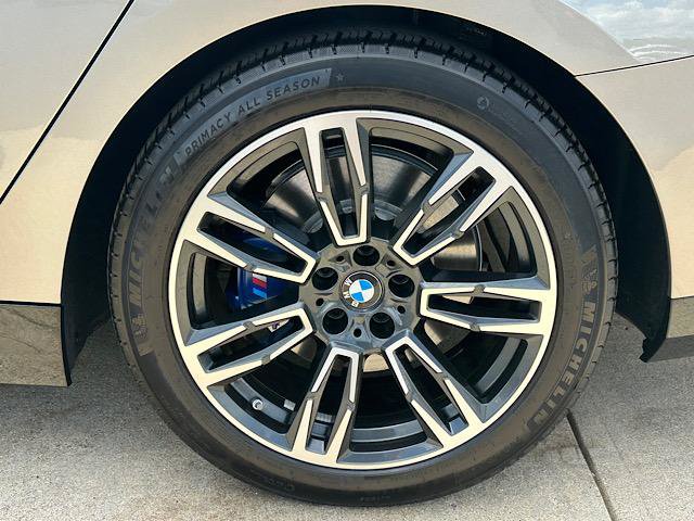 Certified 2025 BMW 530i xDrive AWD/4WD image 33