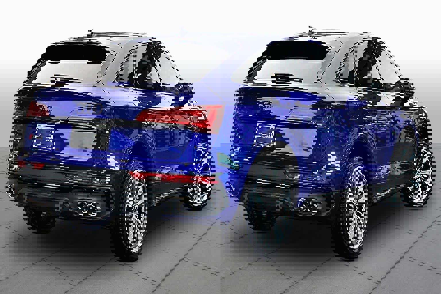 Certified 2024 Audi SQ5 Premium Plus image 12