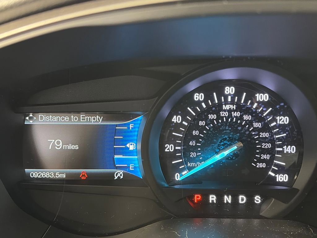 Used 2018 Ford Fusion SE w/ Fusion SE Technology Package FWD image 15