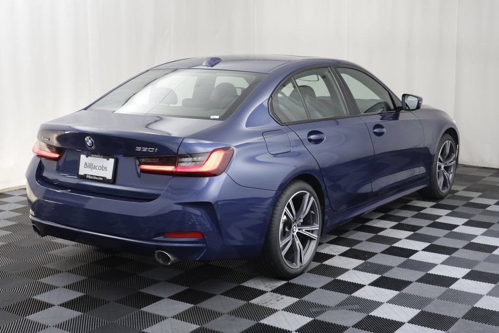 Used 2023 BMW 330i xDrive Sedan w/ Premium Package AWD/4WD image 19