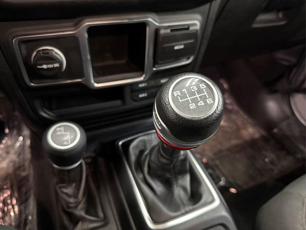 Used 2022 Jeep Wrangler Unlimited Sport image 33