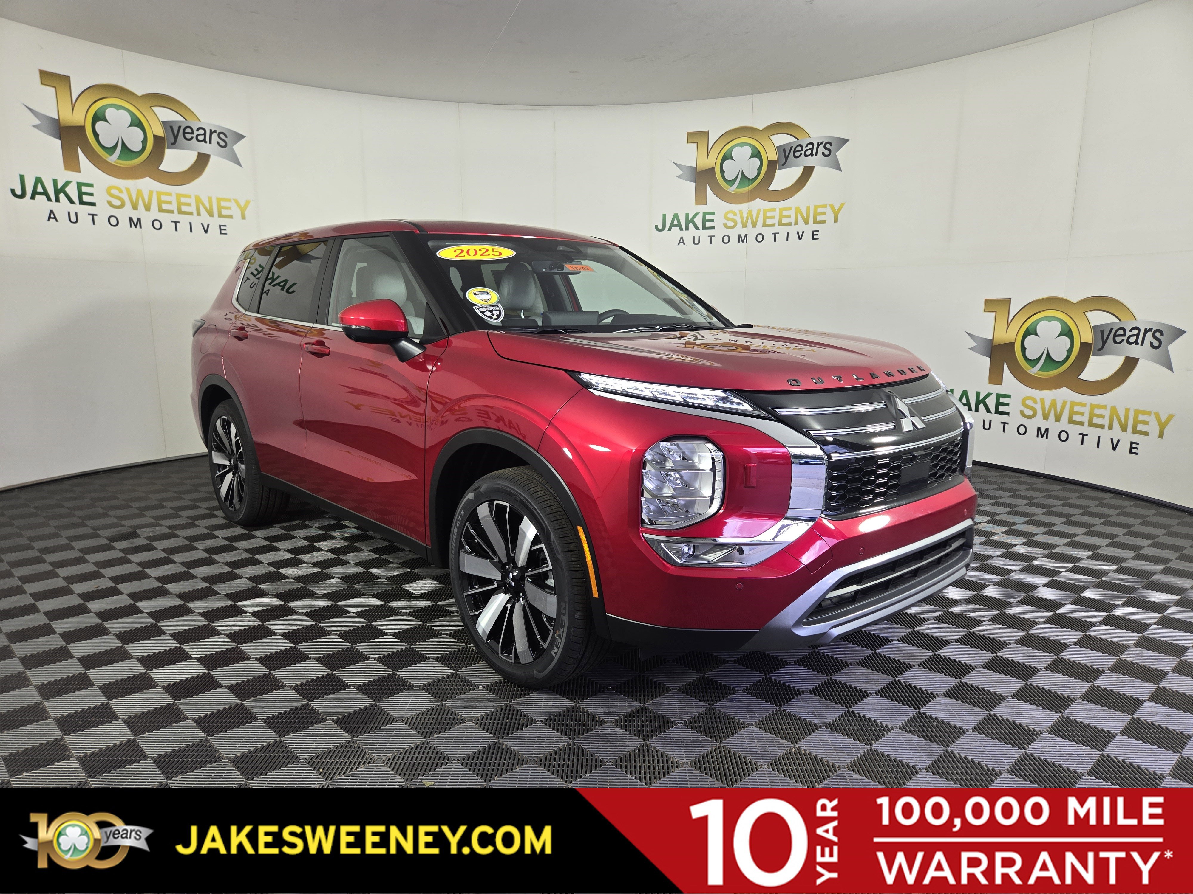 New 2025 Mitsubishi Outlander SE image 1