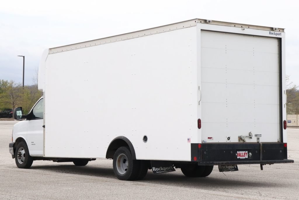 Used 2021 Chevrolet Express 4500 Extended w/ Power Convenience Package RWD image 6