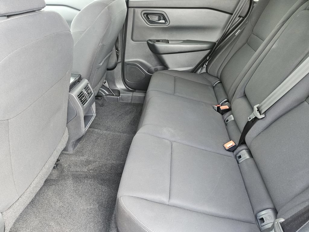 Used 2024 Nissan Rogue S FWD image 21