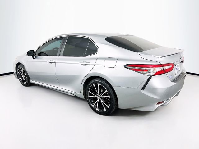 Used 2018 Toyota Camry SE image 5