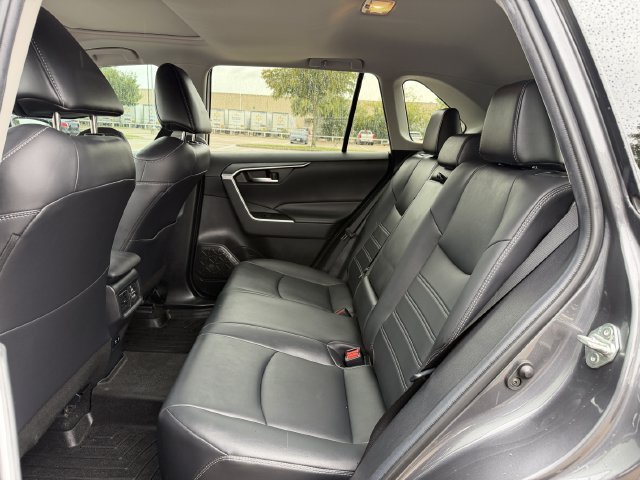 Certified 2020 Toyota RAV4 XLE Premium FWD image 26