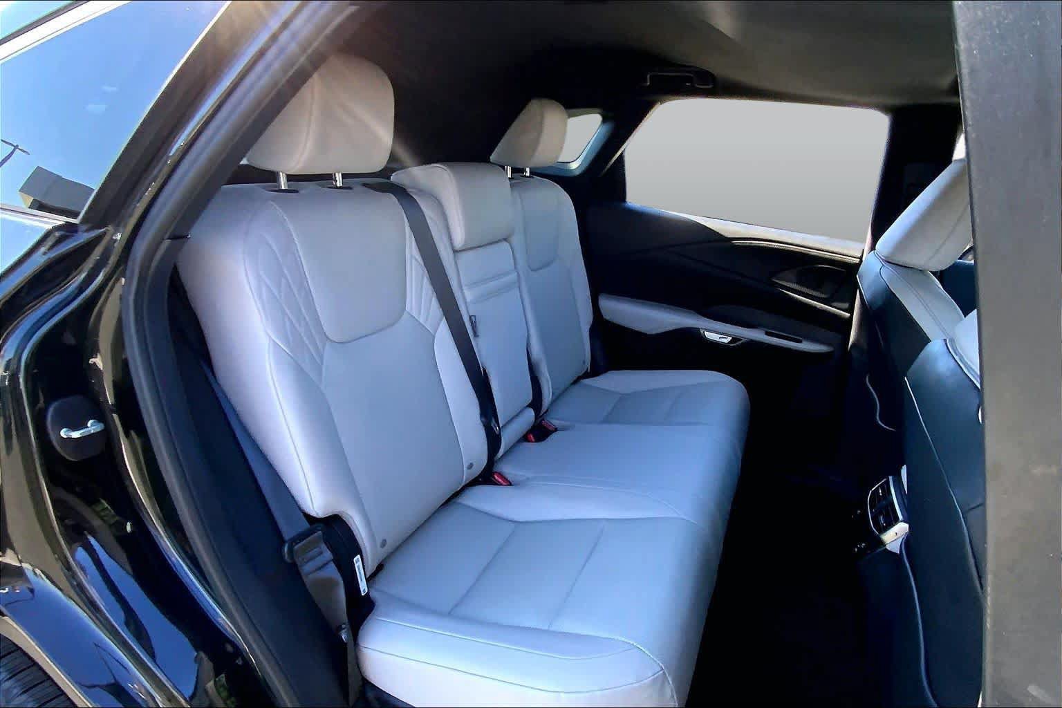 Certified 2024 Lexus RX 350 Premium w/ Cold Area Package AWD/4WD image 20