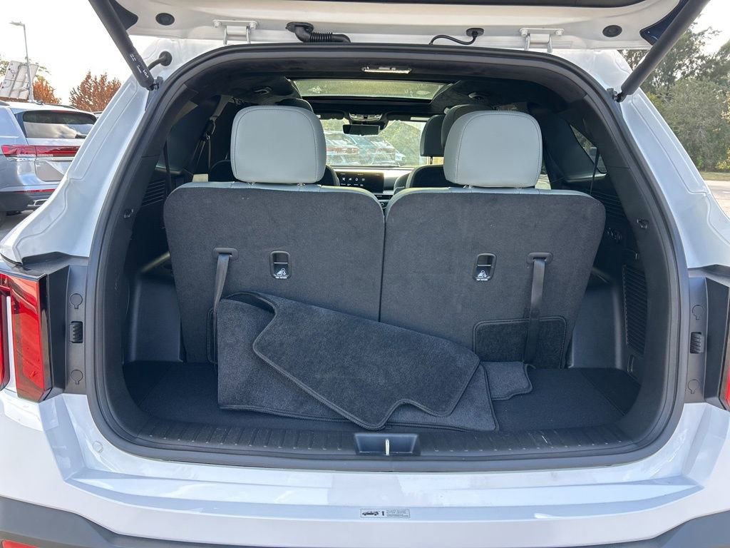 Used 2024 Kia Sorento SX Prestige w/ Sage Leather Package image 55