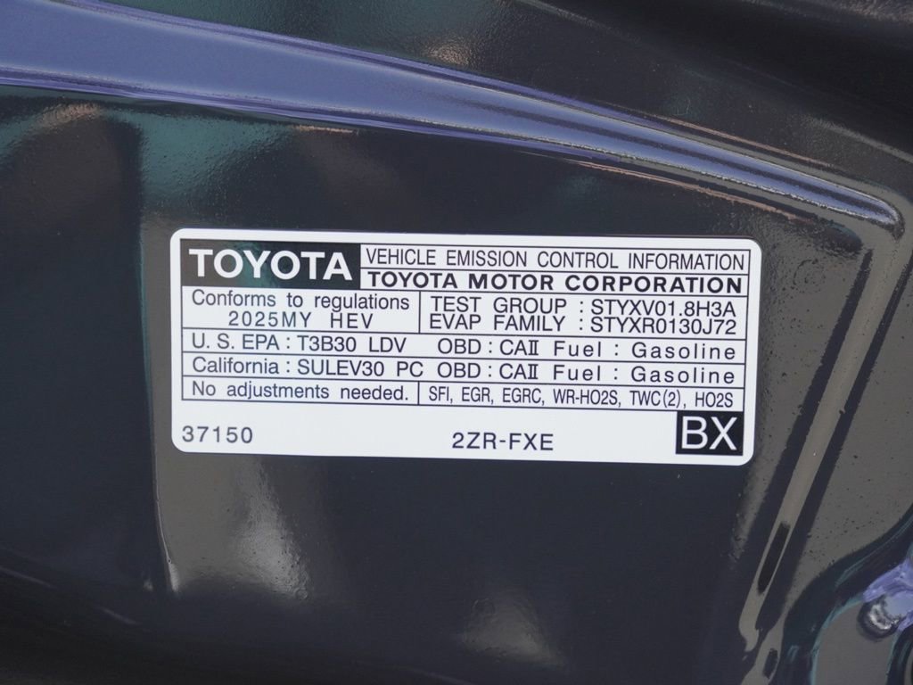 Used 2025 Toyota Corolla SE w/ SE Premium Package FWD image 29