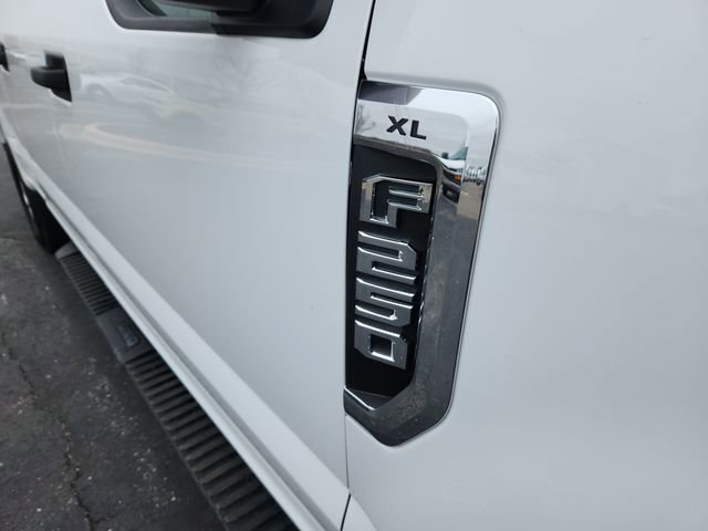 Used 2022 Ford F250 XL w/ Power Equipment Group AWD/4WD image 14
