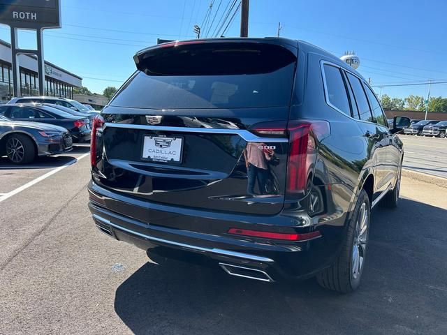 New 2025 Cadillac XT6 Premium Luxury image 3