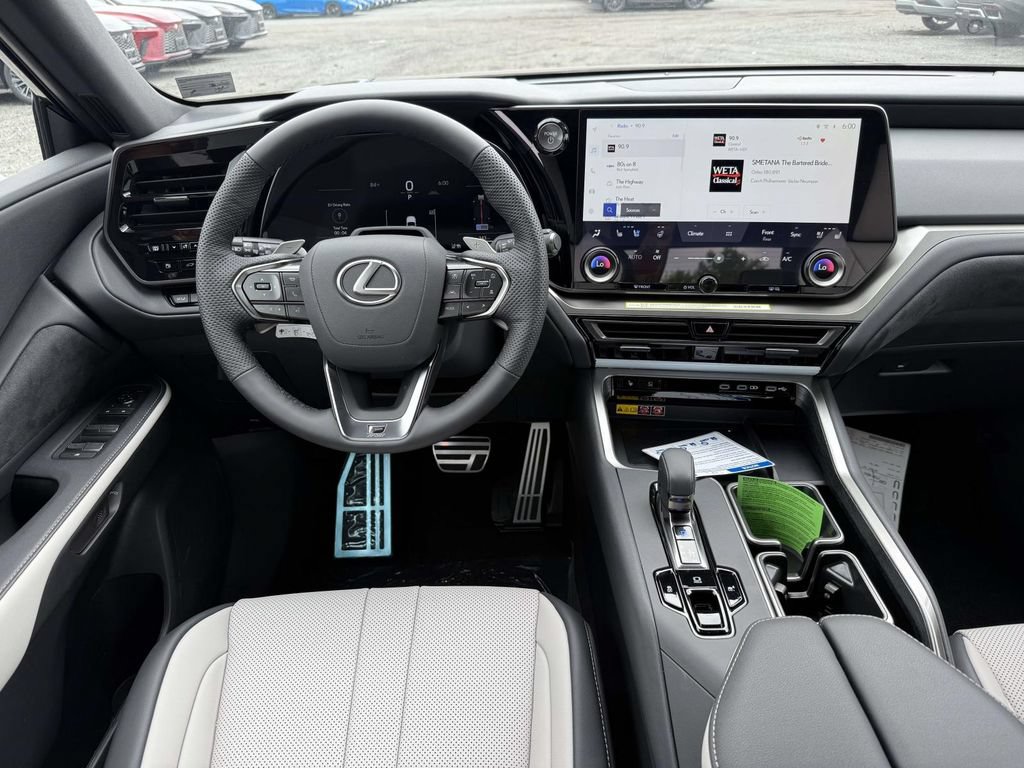 New 2026 Lexus TX 500h AWD image 8