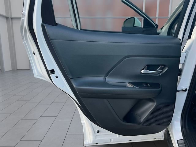 Certified 2025 Nissan Kicks SV w/ Illumination Package AWD/4WD image 15