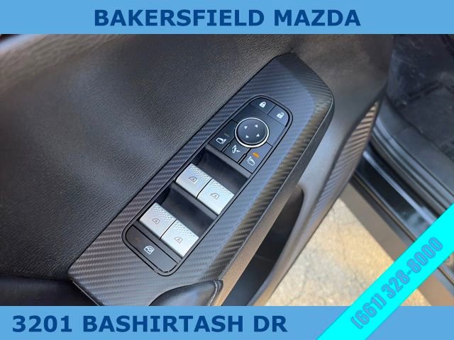 Used 2024 Mitsubishi Outlander SE image 11