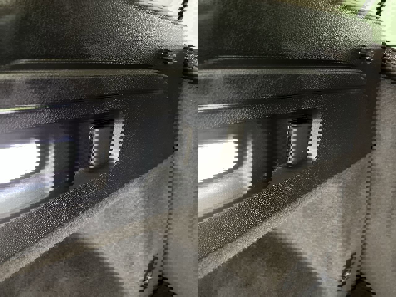 Certified 2023 Buick Envision Preferred w/ Sport Touring Package image 30