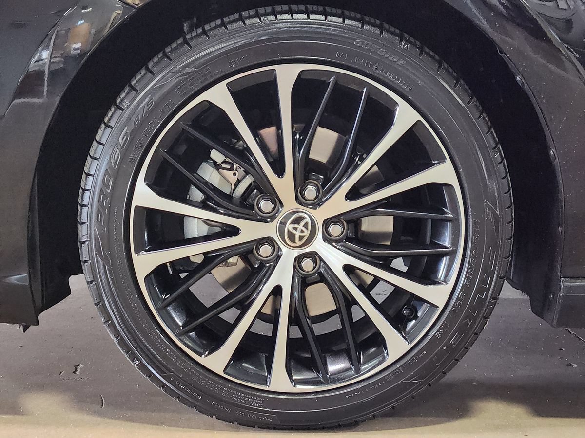 Used 2020 Toyota Camry SE FWD image 24